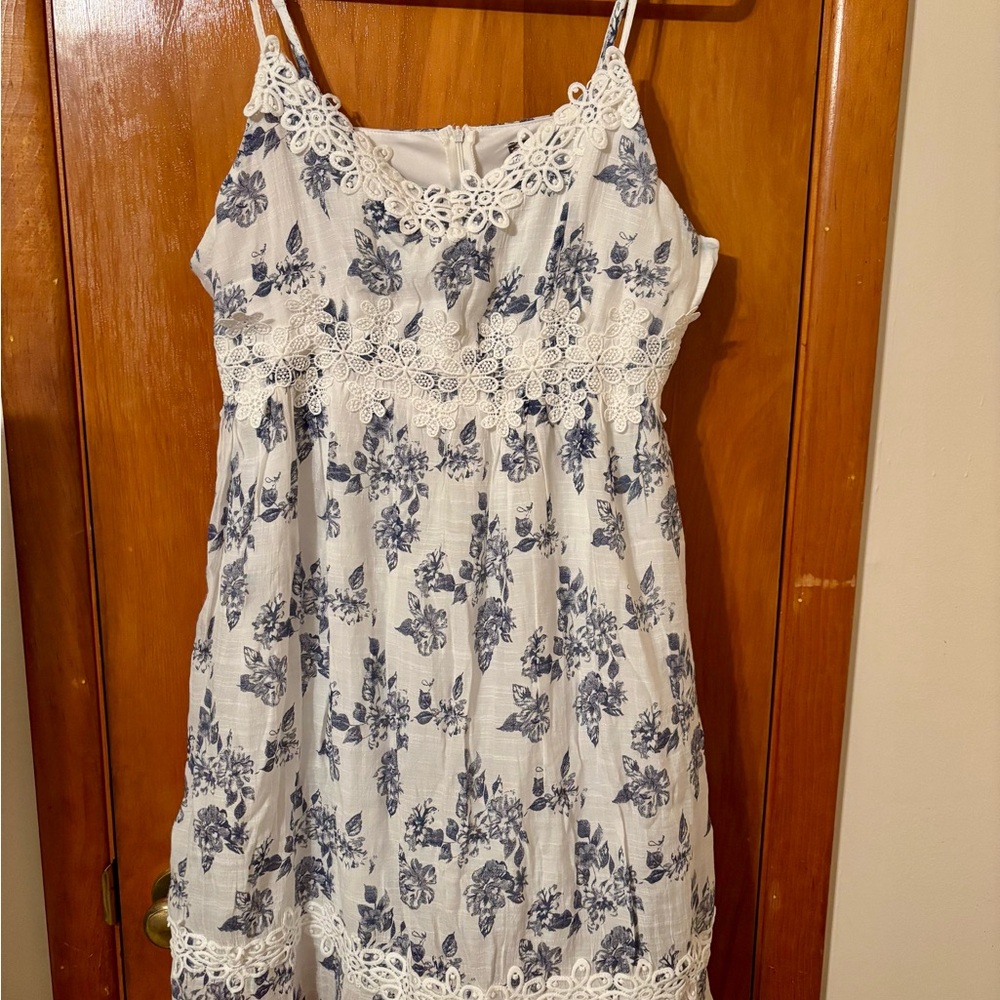Elegant Blue Floral Lace Trim Mini Dress